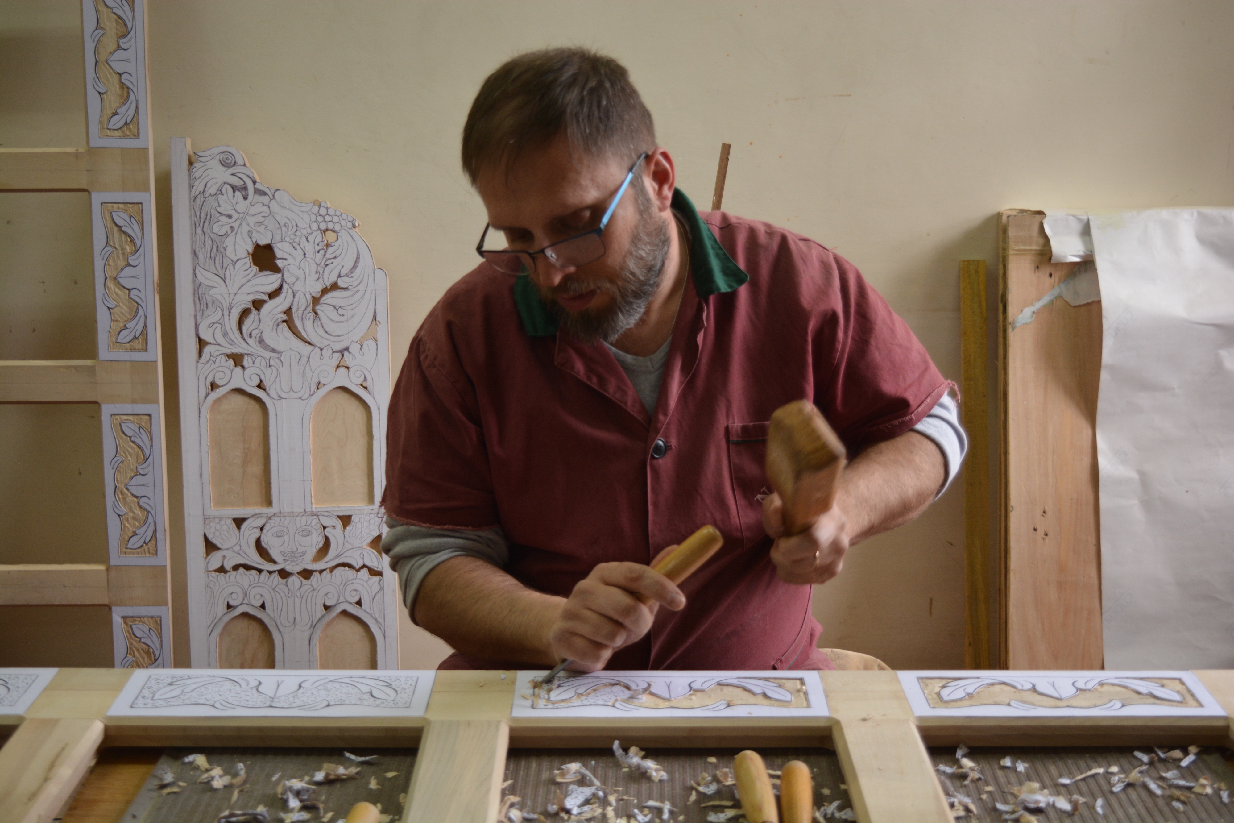 Woodcarving for frames of iconostases